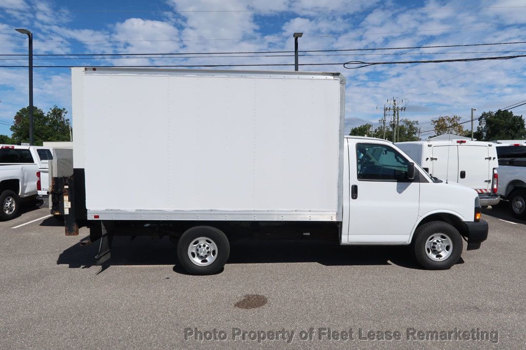 2021 Chevrolet Express Commercial Cutaway Express 3500 12' Box Tommy Liftgate SRW - 23087413 - 5