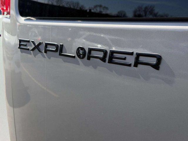 2021 Chevrolet Express Passenger RWD 2500 135" LS - 22992726 - 5