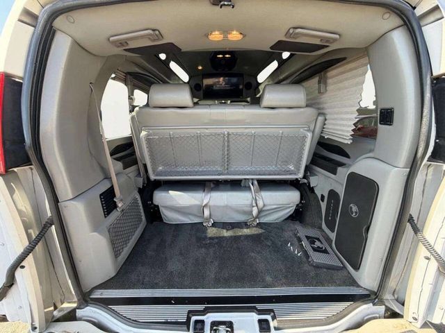 2021 Chevrolet Express Passenger RWD 2500 135" LS - 22992726 - 8