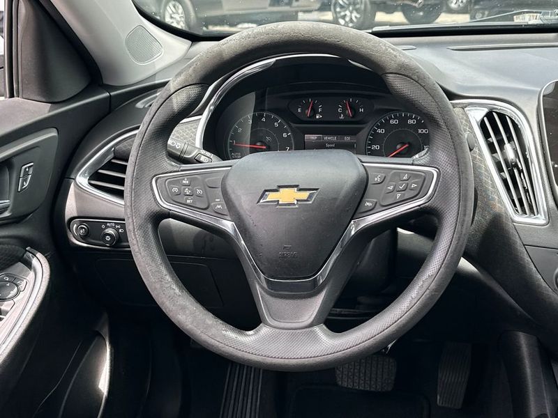 2021 Chevrolet Malibu 4dr Sedan LT - 23034076 - 17