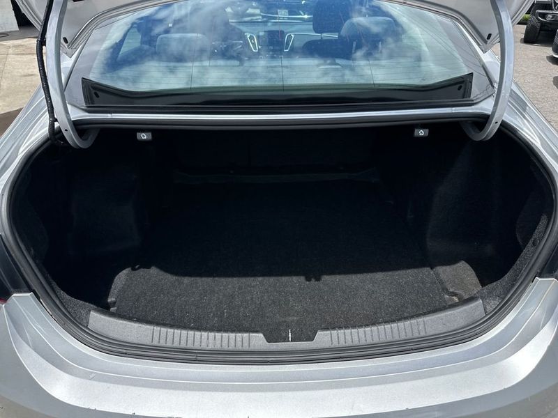2021 Chevrolet Malibu 4dr Sedan LT - 23034076 - 19