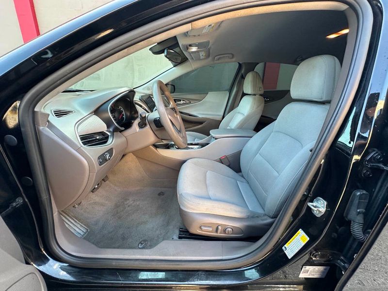 2021 Chevrolet Malibu 4dr Sedan LT - 22873754 - 14