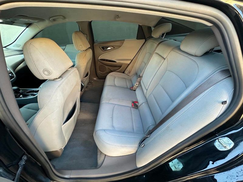 2021 Chevrolet Malibu 4dr Sedan LT - 22873754 - 18