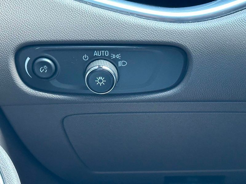 2021 Chevrolet Malibu 4dr Sedan LT - 22873754 - 33