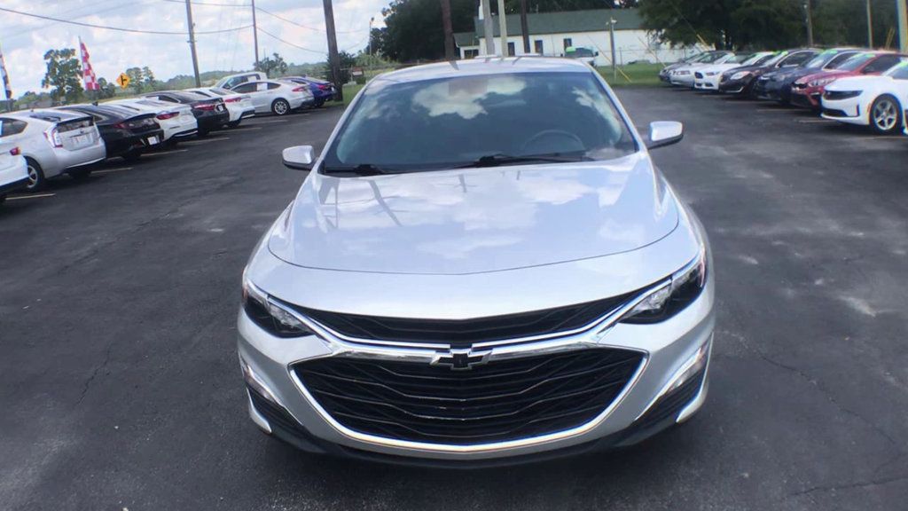 2021 Chevrolet Malibu RS photo 3