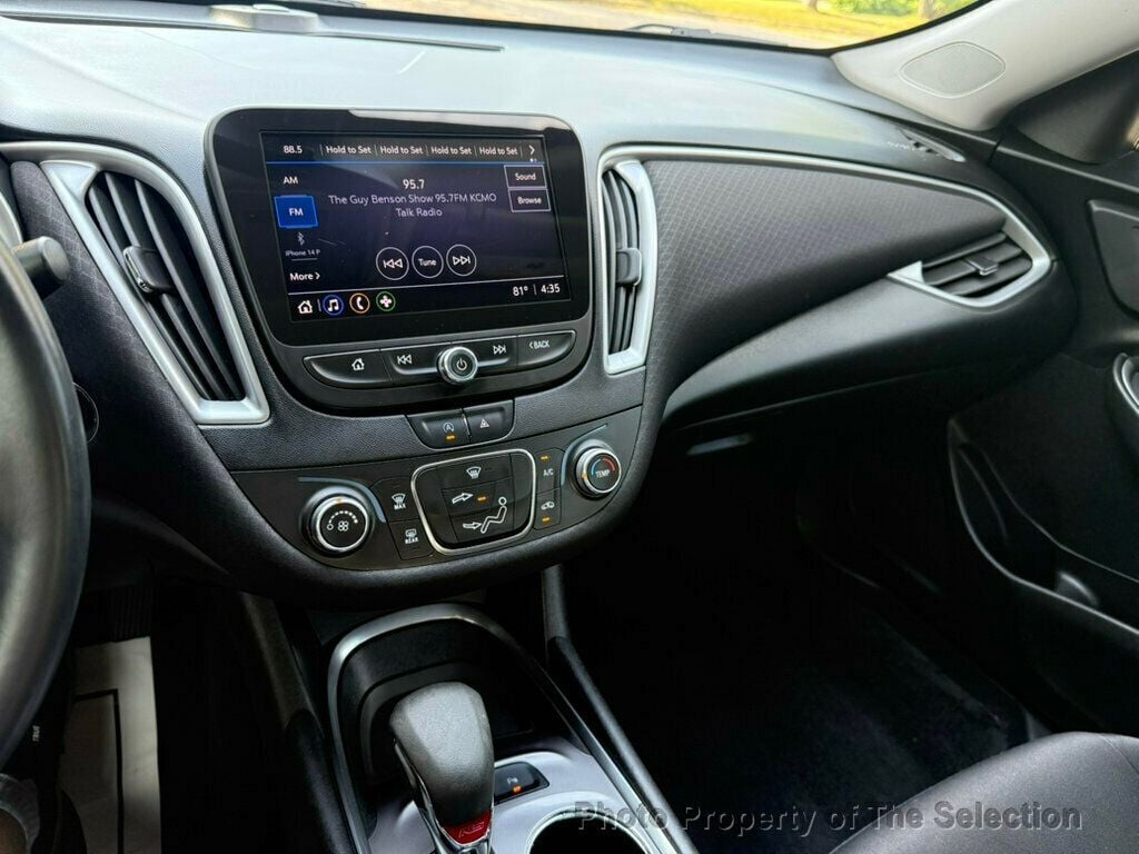 2021 Chevrolet Malibu RS photo 25