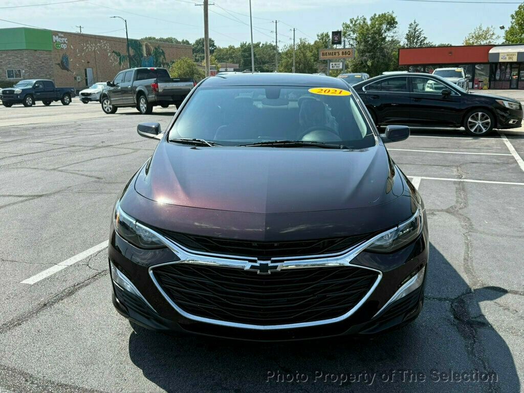 2021 Chevrolet Malibu RS photo 3