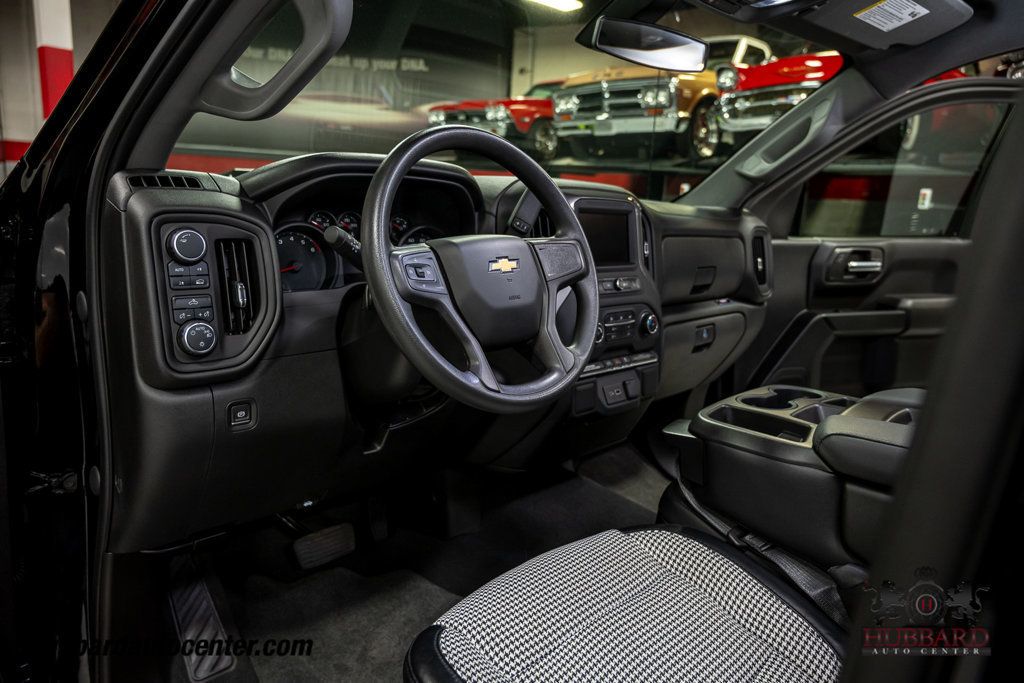 2021 Chevrolet Silverado 1500 2WD Crew Cab 147" Custom - 22969911 - 16