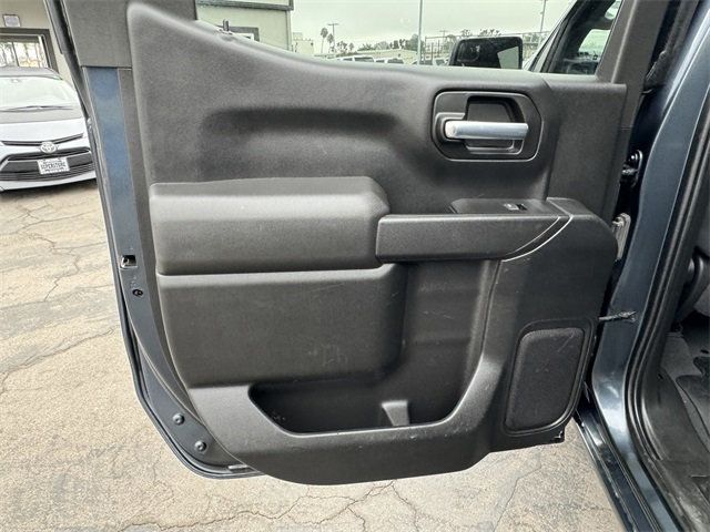 2021 Chevrolet Silverado 1500 2WD Crew Cab 147" Custom - 22612893 - 25