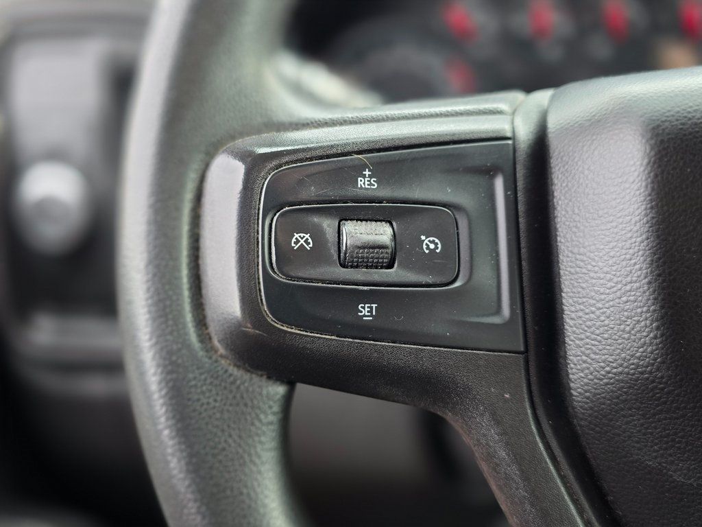 2021 Chevrolet Silverado 1500 2WD Crew Cab 147" Custom - 22981146 - 23