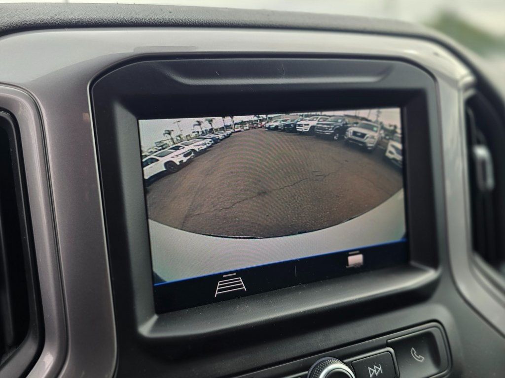 2021 Chevrolet Silverado 1500 2WD Crew Cab 147" Custom - 22981146 - 26