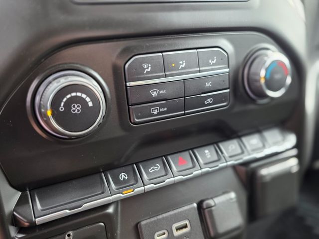 2021 Chevrolet Silverado 1500 2WD Crew Cab 147" Custom - 22981146 - 28