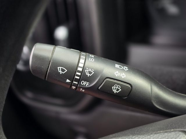 2021 Chevrolet Silverado 1500 2WD Crew Cab 147" Custom - 22981146 - 32