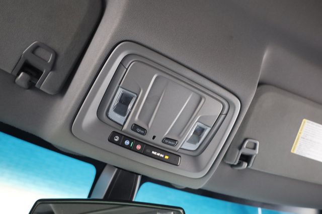 2021 Chevrolet Silverado 1500 2WD Crew Cab 147" Custom - 22898849 - 33