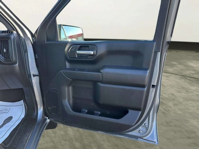 2021 Chevrolet Silverado 1500 2WD Double Cab 147" Custom - 22979989 - 20