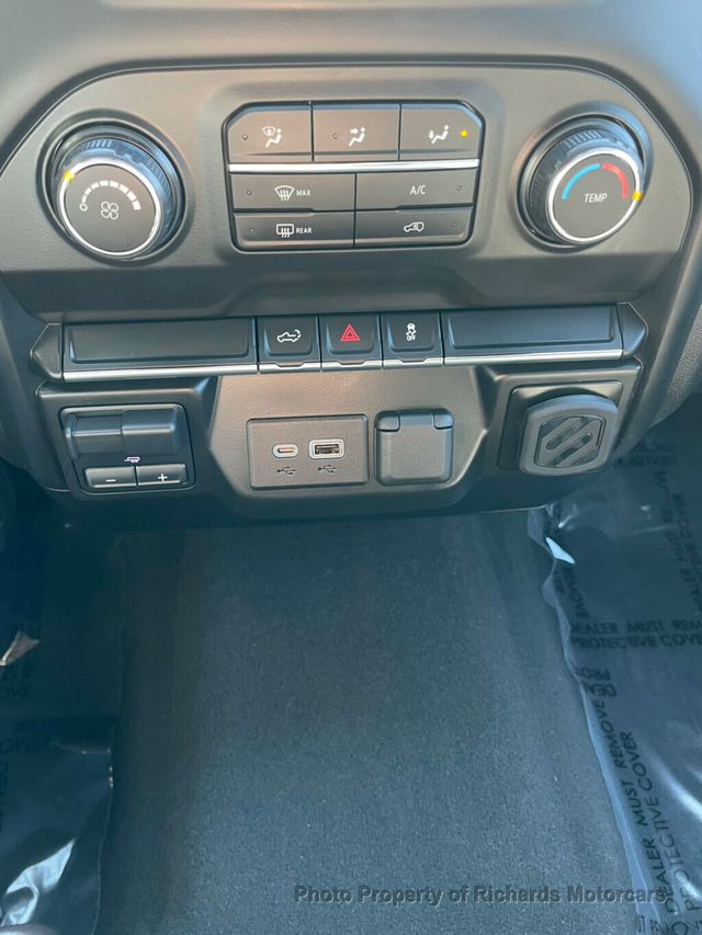 2021 Chevrolet Silverado 1500 4WD Crew Cab 147" Custom - 23009717 - 15