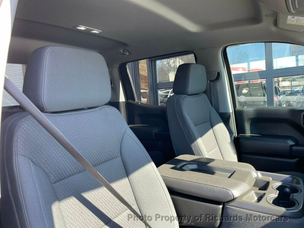 2021 Chevrolet Silverado 1500 4WD Crew Cab 147" Custom - 23009717 - 22