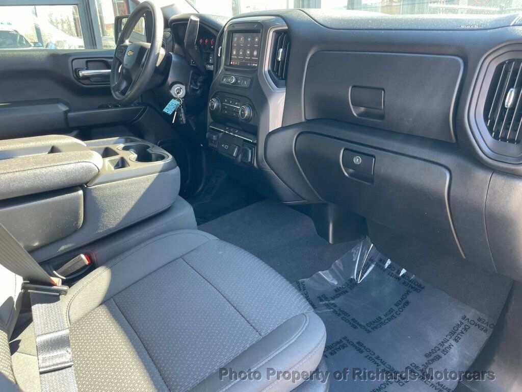 2021 Chevrolet Silverado 1500 4WD Crew Cab 147" Custom - 23009717 - 24