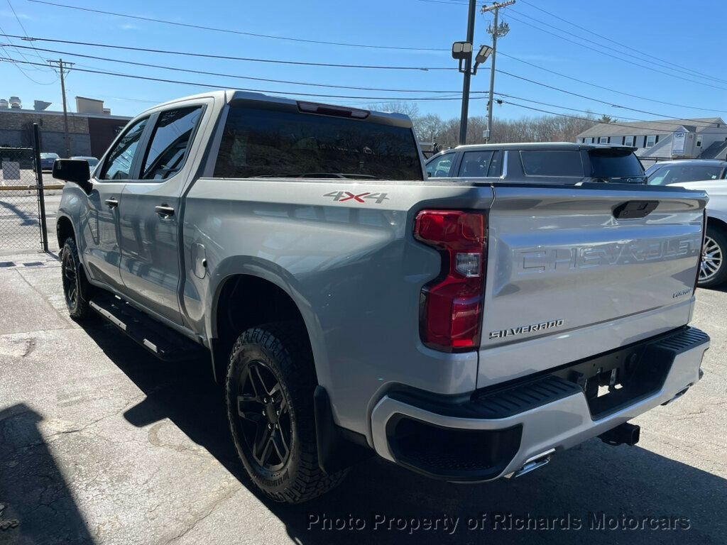 2021 Chevrolet Silverado 1500 4WD Crew Cab 147" Custom - 23009717 - 5