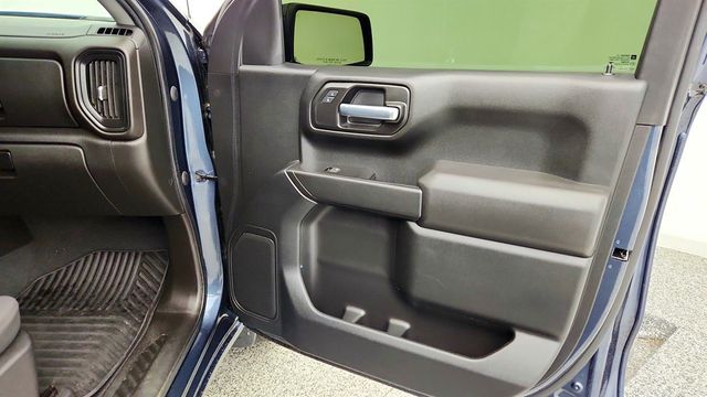 2021 Chevrolet Silverado 1500 4WD Crew Cab 147'' Custom - 23019092 - 24