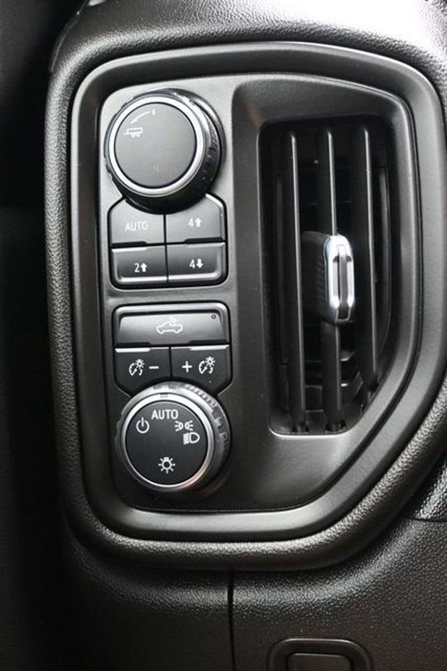 2021 Chevrolet Silverado 1500 4WD Crew Cab 147" Custom Trail Boss - 23039300 - 18