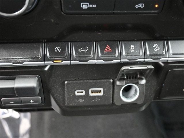 2021 Chevrolet Silverado 1500 4WD Crew Cab 147" Custom Trail Boss - 22886224 - 9