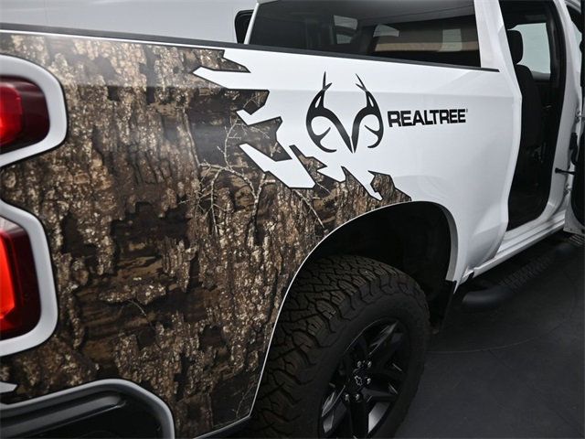 2021 Chevrolet Silverado 1500 4WD Crew Cab 147" Custom Trail Boss - 22886224 - 21