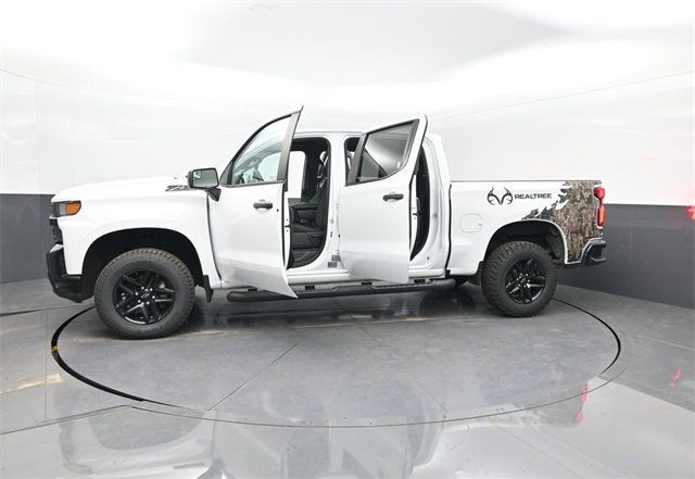 2021 Chevrolet Silverado 1500 4WD Crew Cab 147" Custom Trail Boss - 22886224 - 30