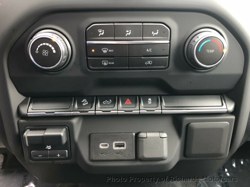 2021 Chevrolet Silverado 1500 4WD Crew Cab 147" Custom Trail Boss - 21231082 - 16