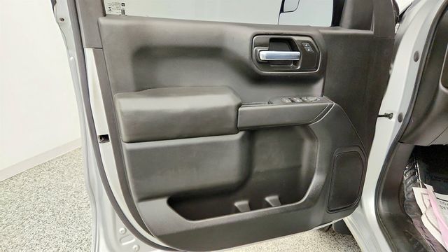 2021 Chevrolet Silverado 1500 4WD Crew Cab 147'' Custom Trail Boss w/ 5.3L V8 Engine - 23032167 - 9