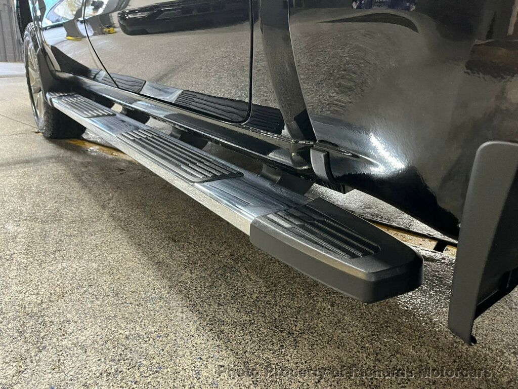2021 Chevrolet Silverado 1500 4WD Crew Cab 147" High Country - 22917268 - 7