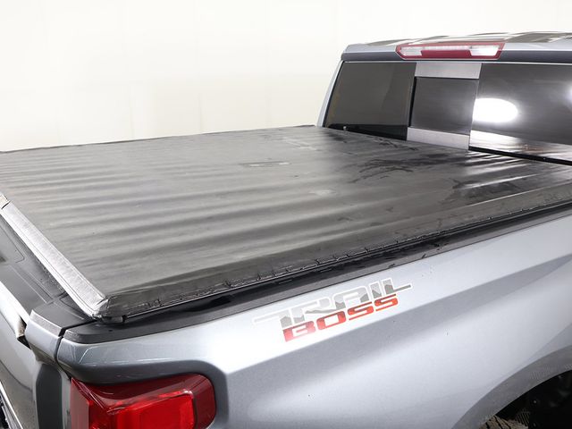 2021 Chevrolet Silverado 1500 4WD Crew Cab 147" LT Trail Boss - 23093894 - 21
