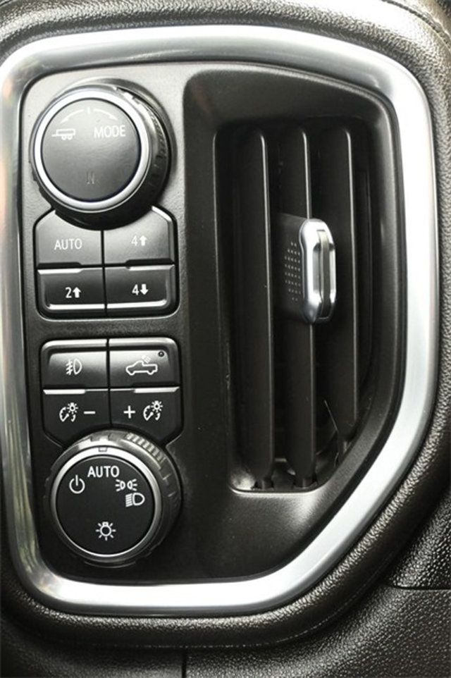 2021 Chevrolet Silverado 1500 4WD Crew Cab 147" LT Trail Boss - 22961164 - 29