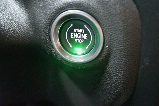 2021 Chevrolet Silverado 1500 4WD Crew Cab 147" LT Trail Boss - 22967891 - 69