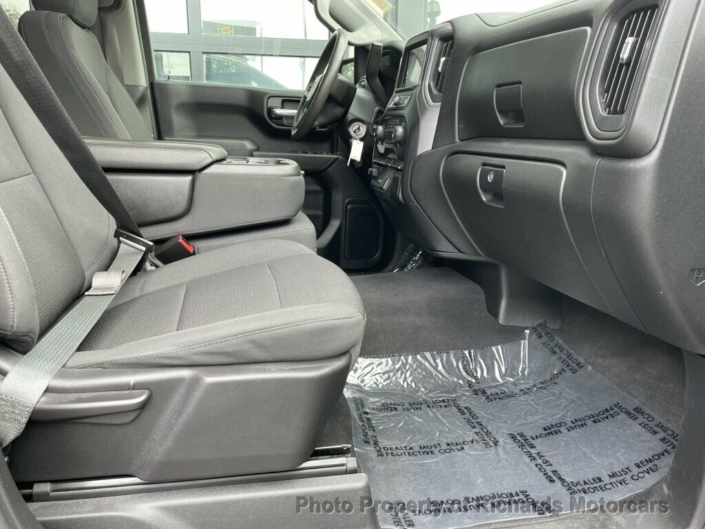 2021 Chevrolet Silverado 1500 4WD Crew Cab 157" Custom - 23036165 - 17