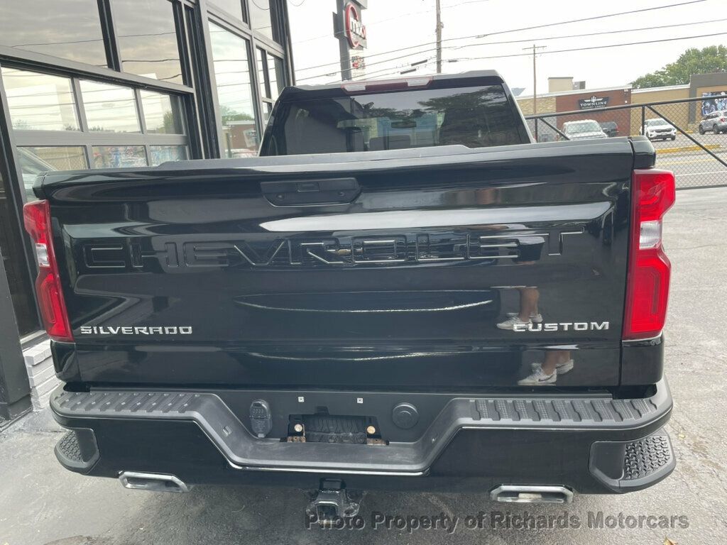 2021 Chevrolet Silverado 1500 4WD Crew Cab 157" Custom - 23036165 - 5