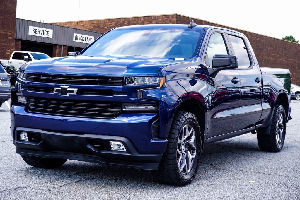 2021 Chevrolet Silverado 1500 RST photo 3
