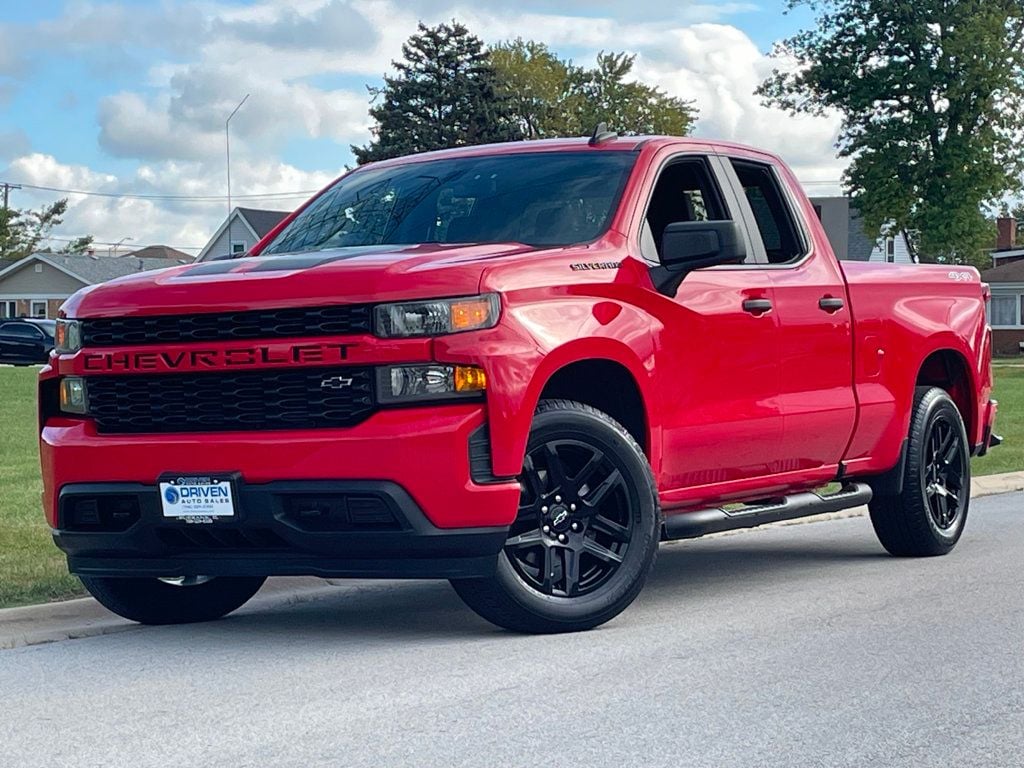 2021 Chevrolet Silverado 1500 Custom photo 2