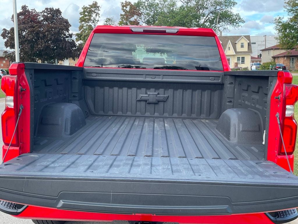 2021 Chevrolet Silverado 1500 Custom photo 24
