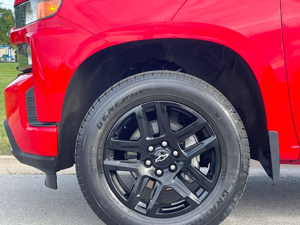 2021 Chevrolet Silverado 1500 Custom photo 3