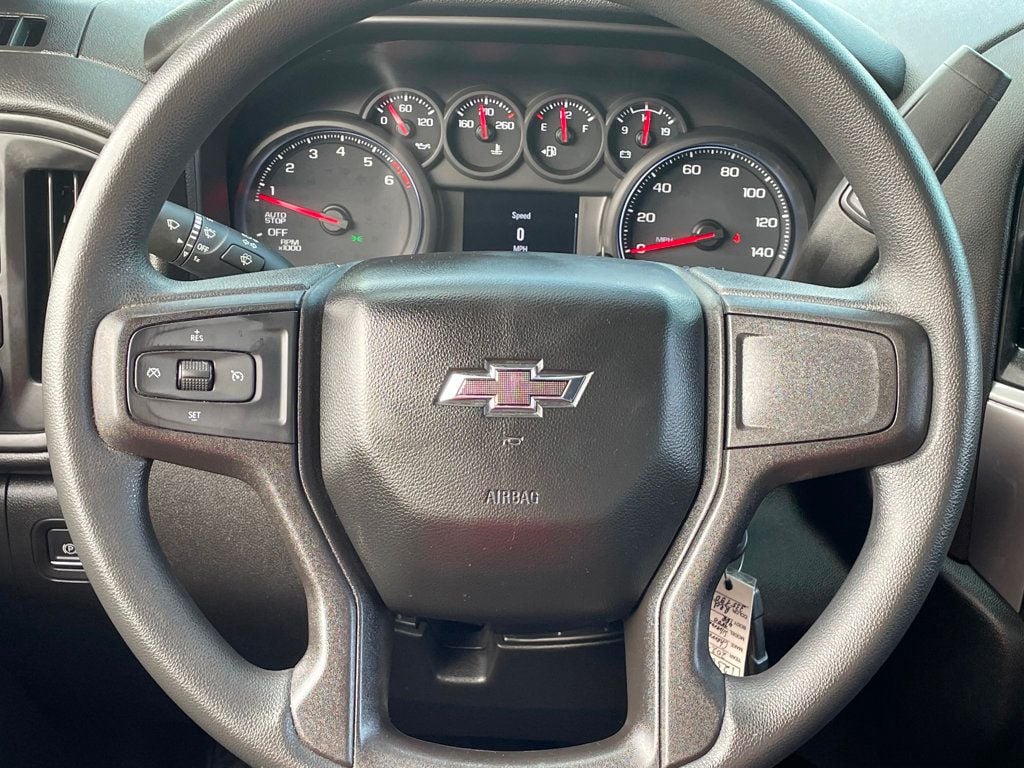 2021 Chevrolet Silverado 1500 Custom photo 29