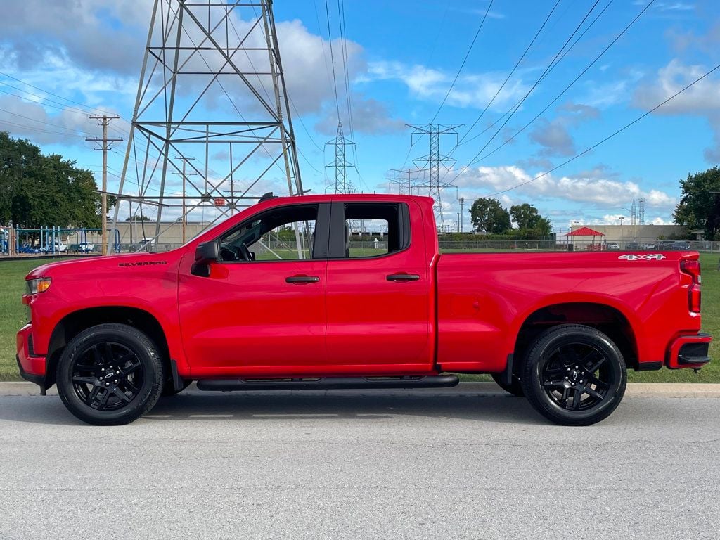 2021 Chevrolet Silverado 1500 Custom photo 4