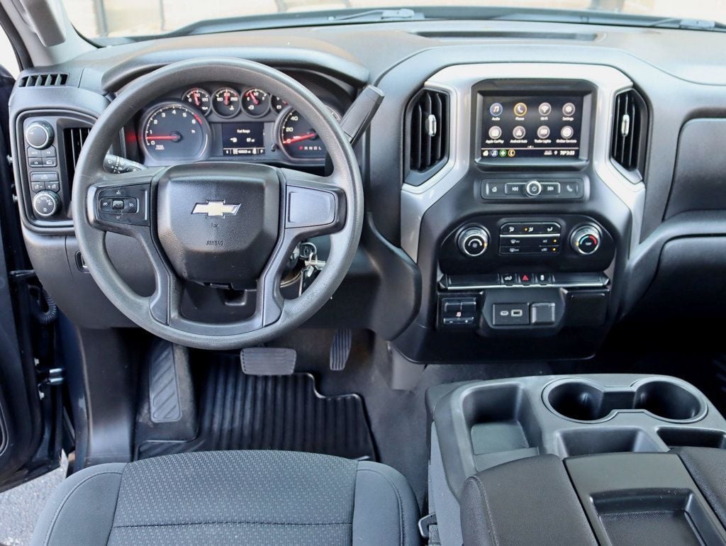 2021 Chevrolet Silverado 1500 Custom photo 11