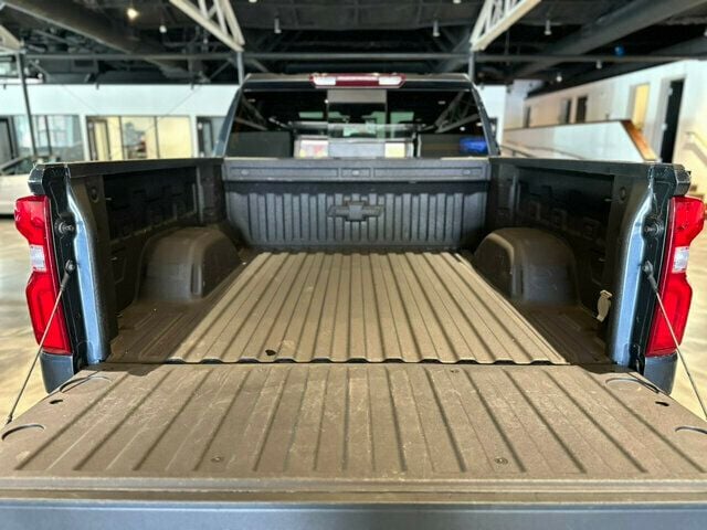 2021 Chevrolet Silverado 1500 4WD/LTZ/PremiumPkg/6.2V8/MoonRoof/Z71Pkg/NAV/AppleCarplay - 22660934 - 21