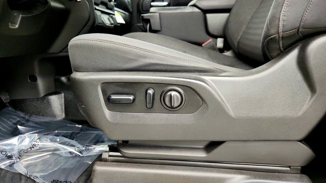 2021 Chevrolet Silverado 1500 4WD Reg Cab 140'' Work Truck w/ WT Value Pkg - 23011555 - 14