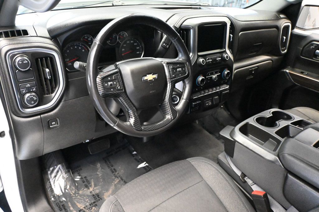 Chevrolet Silverado photo 10