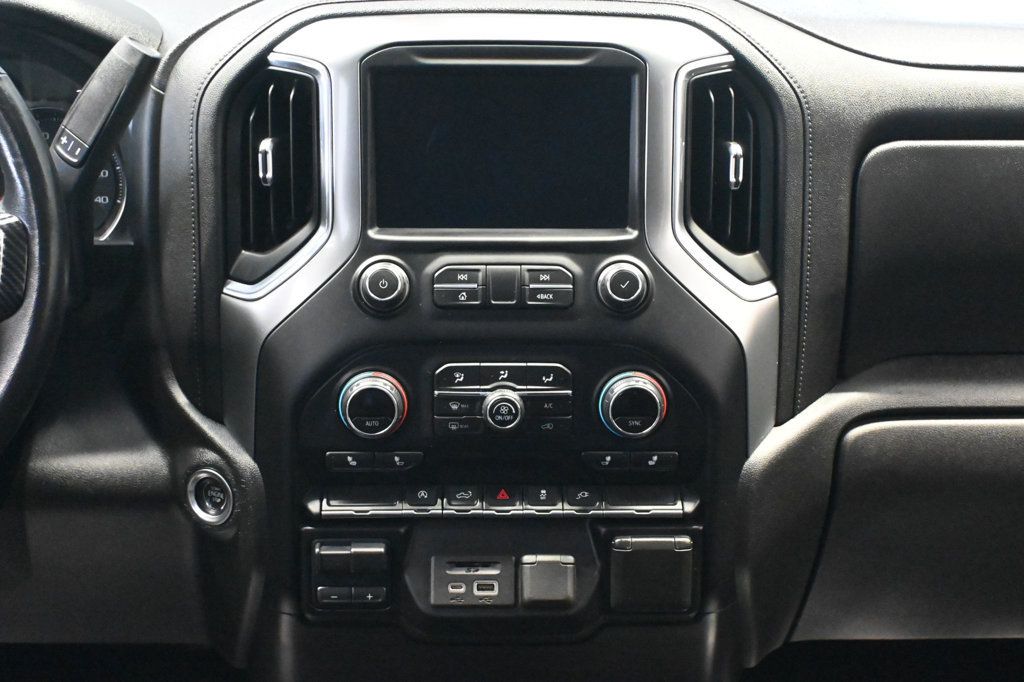 Chevrolet Silverado photo 13