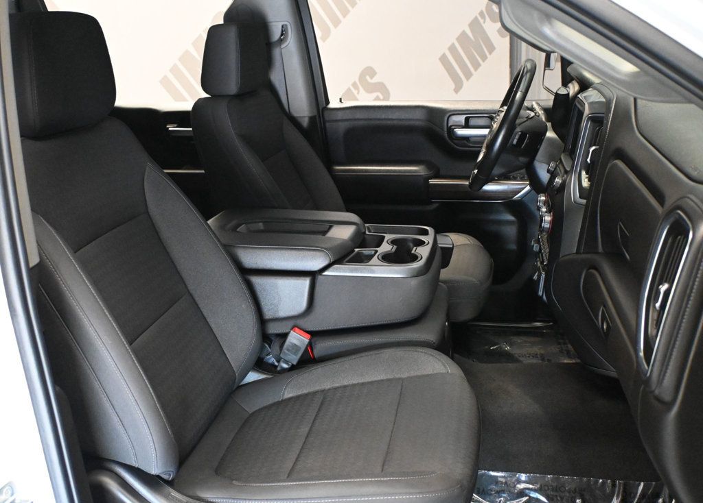 Chevrolet Silverado photo 17