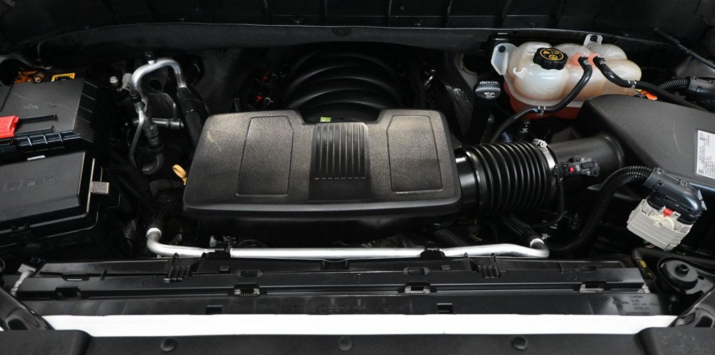 Chevrolet Silverado photo 19