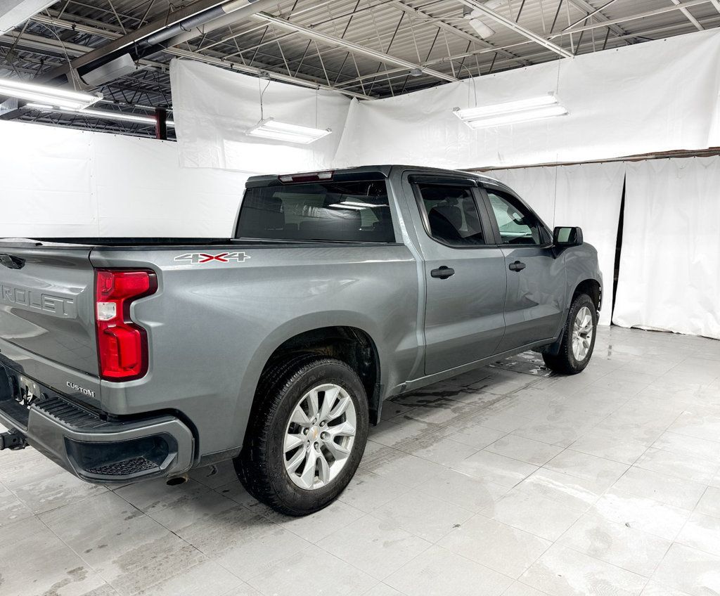 2021 Chevrolet Silverado 1500 CUSTOM CREW CAB 4X4 - 22973627 - 3